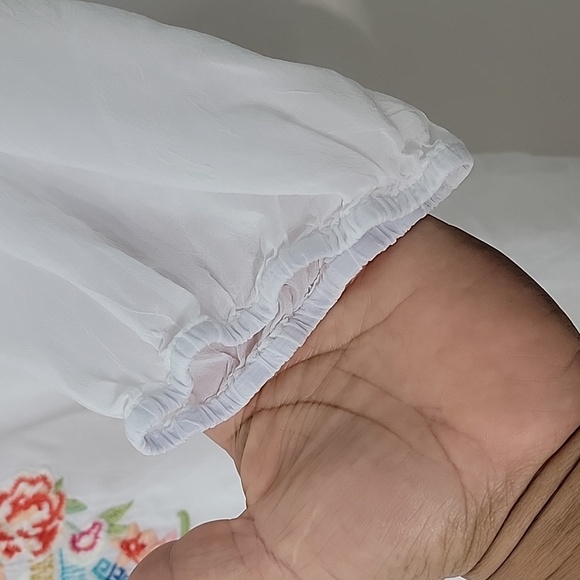 Johnny was embroidered buttoned front blouse size large - Picture 11 of 12